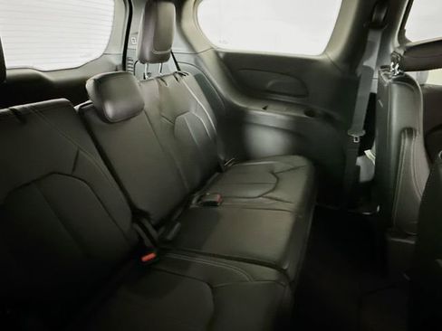 New 2026 Chrysler Voyager LX image 24