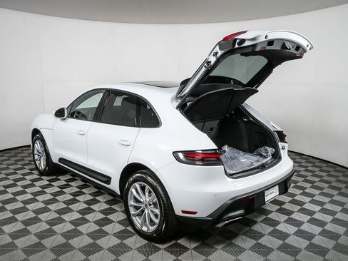 Certified 2026 Porsche Macan Turbo AWD/4WD image 35