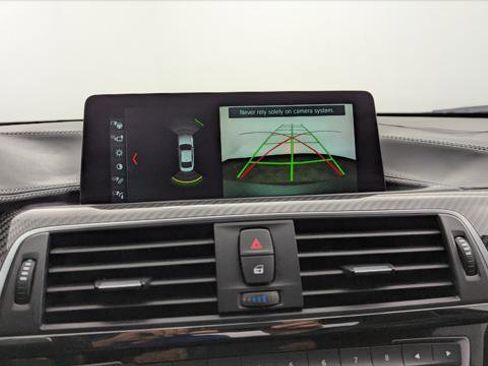 Used 2018 BMW M4 Coupe RWD image 21