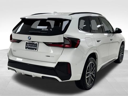 Used 2023 BMW X1 xDrive28i w/ Premium Package image 7