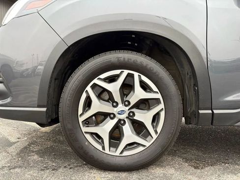 Used 2022 Subaru Forester Premium AWD/4WD image 28