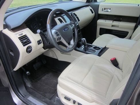 Used 2019 Ford Flex Limited AWD/4WD image 10