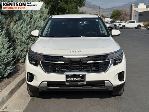 Used 2026 Kia Seltos LX AWD/4WD image 2