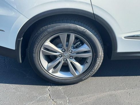 Certified 2026 Acura MDX SH-AWD image 9
