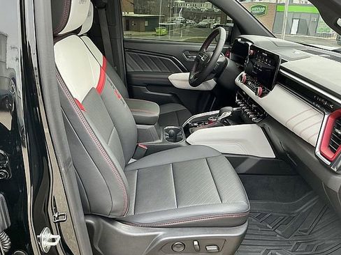 Used 2024 GMC Canyon AT4X w/ AT4X AEV Edition image 20