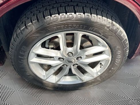 Used 2023 Dodge Durango GT image 33