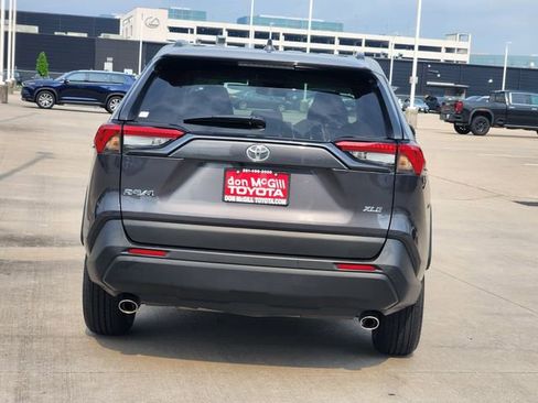 Certified 2025 Toyota RAV4 XLE FWD image 6