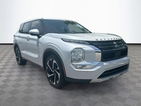 Used 2022 Mitsubishi Outlander SE FWD image 4