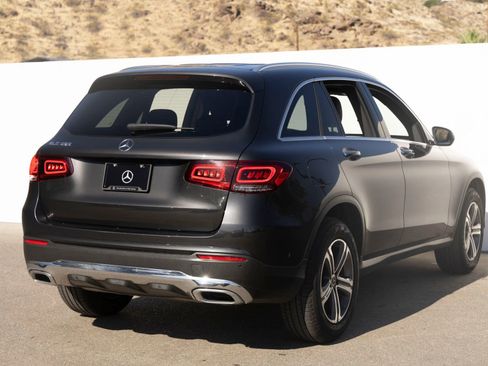 Used 2021 Mercedes-Benz GLC 300 image 9