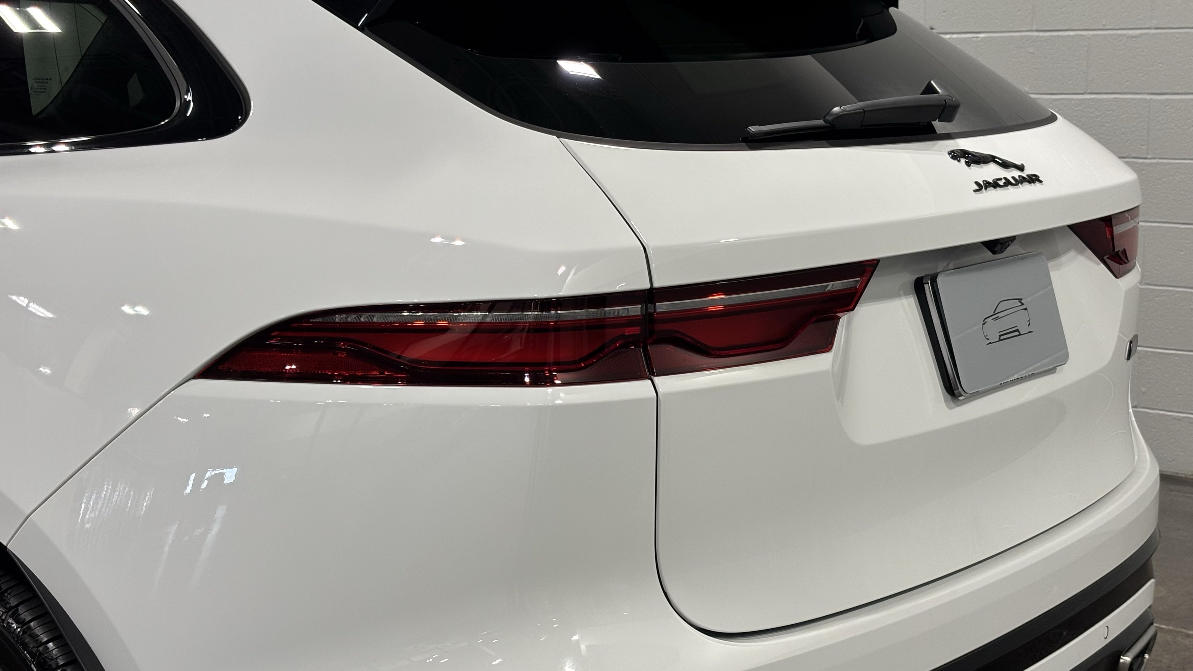 New 2026 Jaguar F-PACE R-Dynamic S AWD/4WD image 17