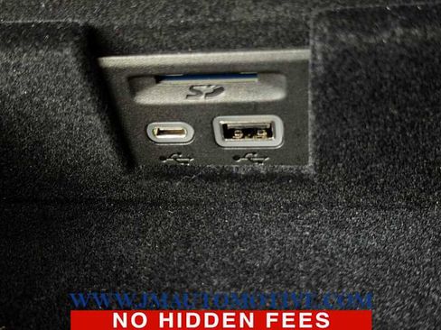 Used 2022 Cadillac XT5 Luxury image 33