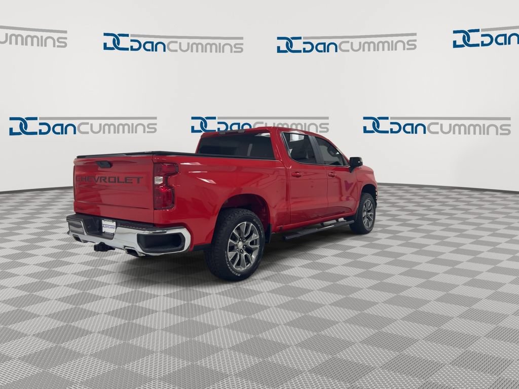 Used 2022 Chevrolet Silverado 1500 LT w/ Z71 Off-Road Package AWD/4WD image 8