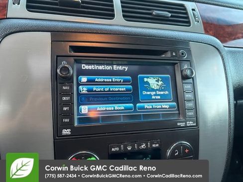 Used 2011 GMC Yukon XL SLT AWD/4WD image 25