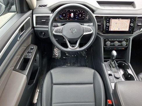 Certified 2023 Volkswagen Atlas SEL R-Line AWD/4WD image 13