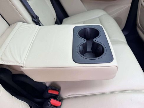 Used 2017 Cadillac XT5 Premium Luxury FWD image 27