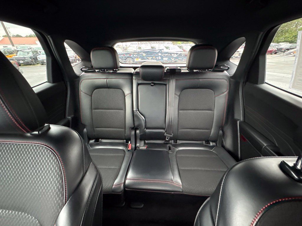 Used 2025 Ford Escape ST-Line FWD image 27
