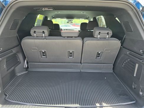 New 2026 Chevrolet Traverse LT FWD image 13