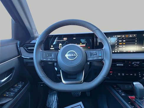 New 2026 Nissan Kicks SR w/ Cold Weather Package image 18