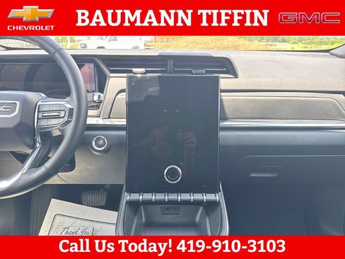 Used 2025 GMC Terrain Elevation AWD/4WD image 25