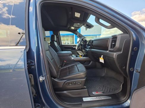 Used 2025 Chevrolet Silverado 2500 High Country image 14