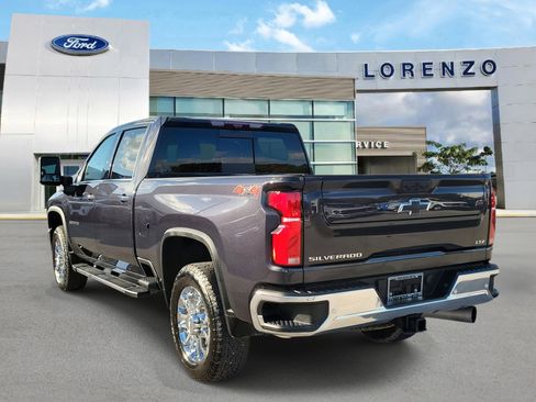 Used 2024 Chevrolet Silverado 2500 LTZ w/ LTZ Plus Package image 7