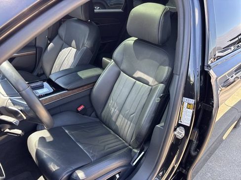 Used 2023 Audi A8 L 3.0T AWD/4WD image 23