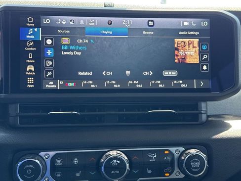 Used 2024 Jeep Gladiator Sport AWD/4WD image 27