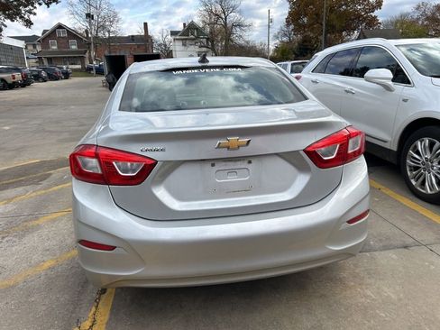 Used 2017 Chevrolet Cruze LS image 5