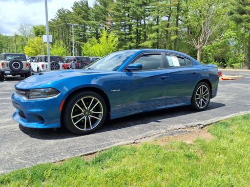 Used 2020 Dodge Charger R/T w/ Plus Group RWD image 5