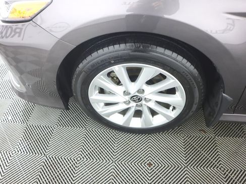 Used 2023 Toyota Camry LE image 33