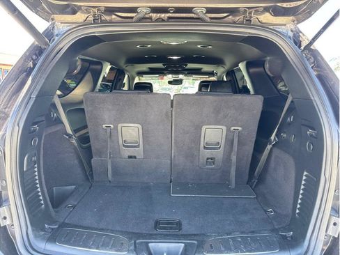 Used 2017 Dodge Durango R/T w/ Technology Group AWD/4WD image 19