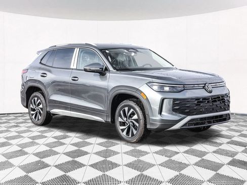 New 2026 Volkswagen Tiguan S AWD/4WD image 10