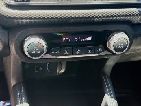 Used 2020 Nissan Kicks SV FWD image 13