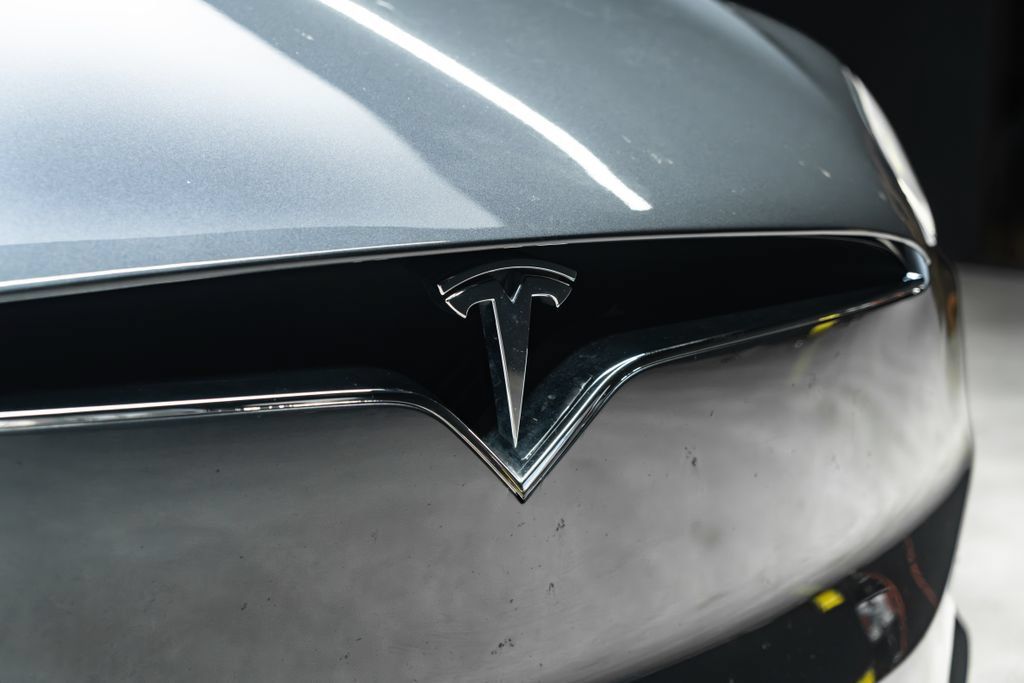 Used 2020 Tesla Model X Long Range AWD/4WD image 5