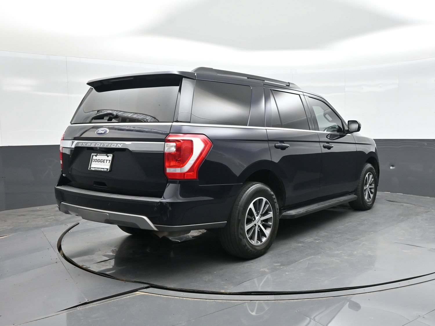 Used 2021 Ford Expedition XLT RWD image 12
