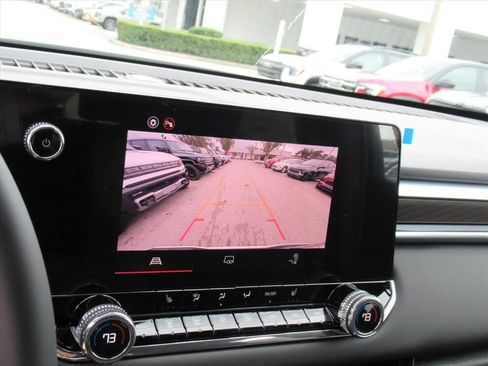 New 2026 GMC Canyon Elevation w/ Convenience Package image 23