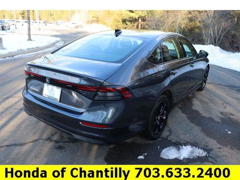 Certified 2025 Honda Accord SE image 7