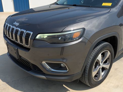 Used 2021 Jeep Cherokee Limited AWD/4WD image 8