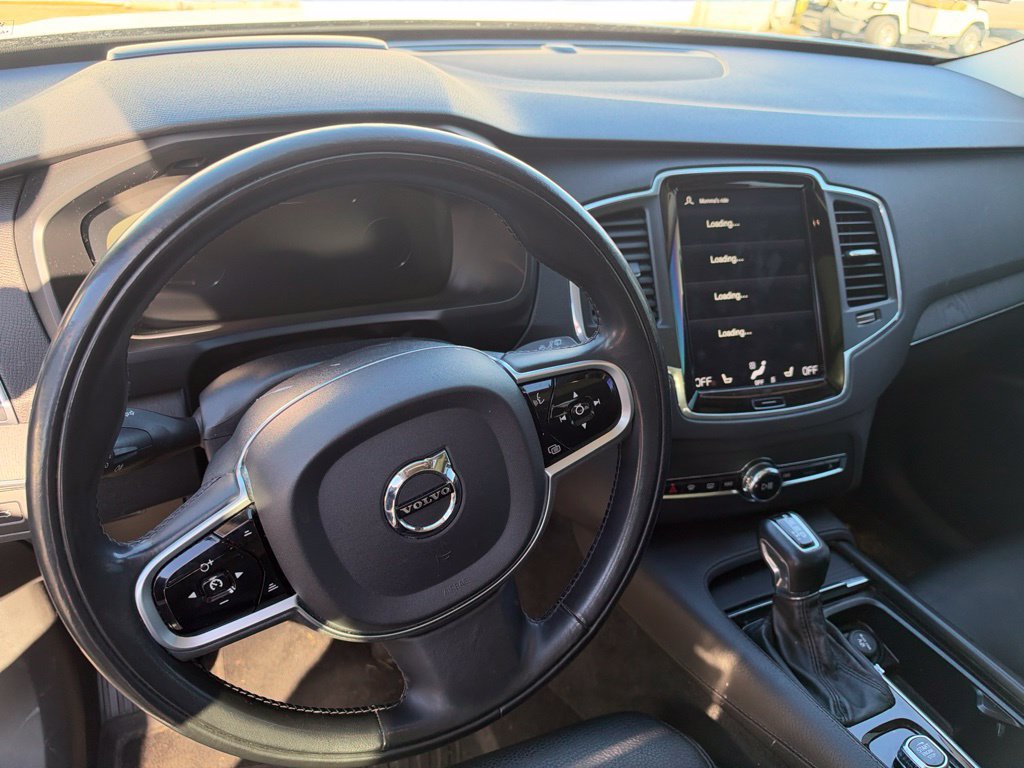 Used 2020 Volvo XC90 T6 Momentum AWD/4WD image 9