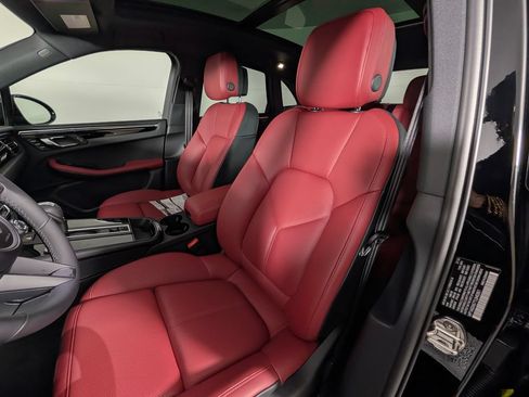 New 2026 Porsche Macan S AWD/4WD image 5