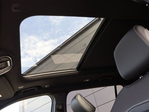 New 2026 Jeep Grand Cherokee L Limited image 27