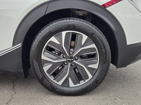 Used 2024 Kia EV6 Light RWD image 10