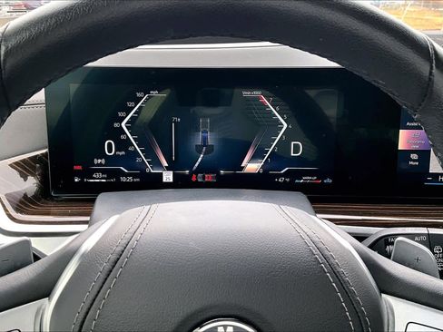 Used 2025 BMW X7 xDrive40i image 29