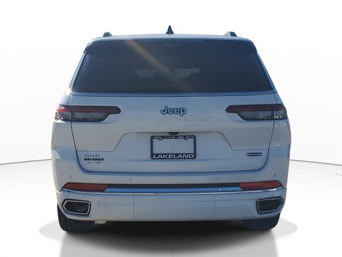 Used 2025 Jeep Grand Cherokee L Overland w/ Luxury Tech Group IV image 5