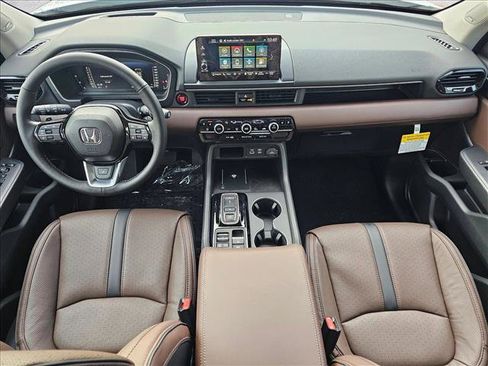 New 2025 Honda Pilot Elite image 12