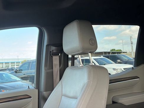 Used 2025 GMC Sierra 1500 SLT AWD/4WD image 12