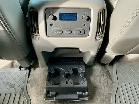 Used 2005 Chevrolet Avalanche Z66 w/ Sun And Sound Package image 32