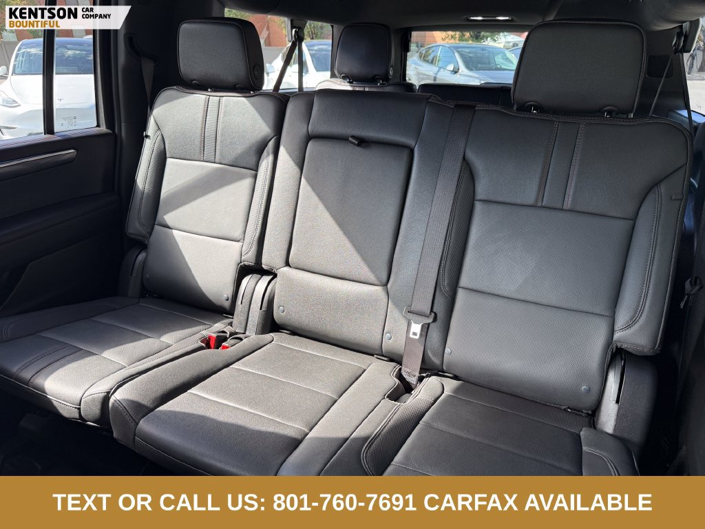 Used 2026 Chevrolet Suburban RST AWD/4WD image 32