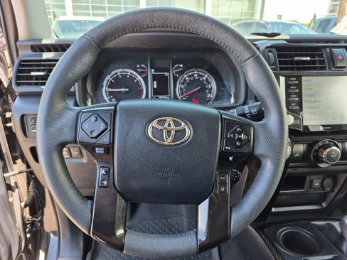 Used 2022 Toyota 4Runner TRD Off-Road Premium w/ Moonroof Package AWD/4WD image 9