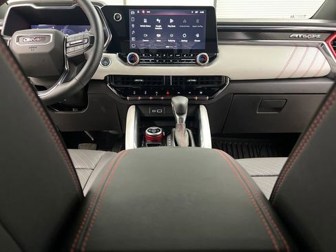 Used 2024 GMC Canyon AT4X image 31